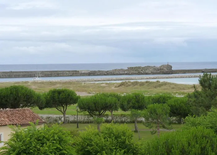 Playa De Meron * San Vicente De La Barquera
