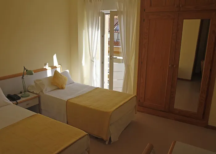 Hotel Playa De Meron *